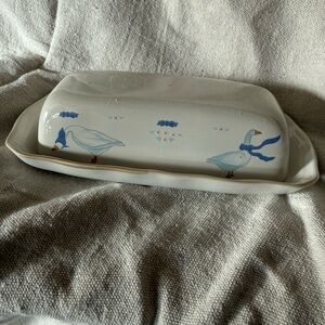 Elegant Goose Motif Butter Dish